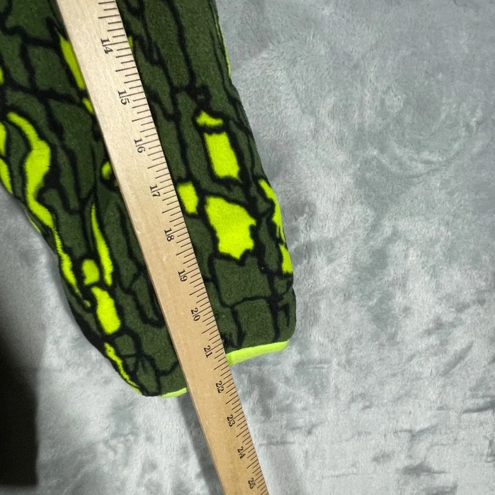 The North Face Boys Reversible Mossbud Swirl Jacket Green Camo Black L 14/16